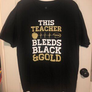 Hanes ComfortSoft New Orleans Saints-Teacher tshirt size XL